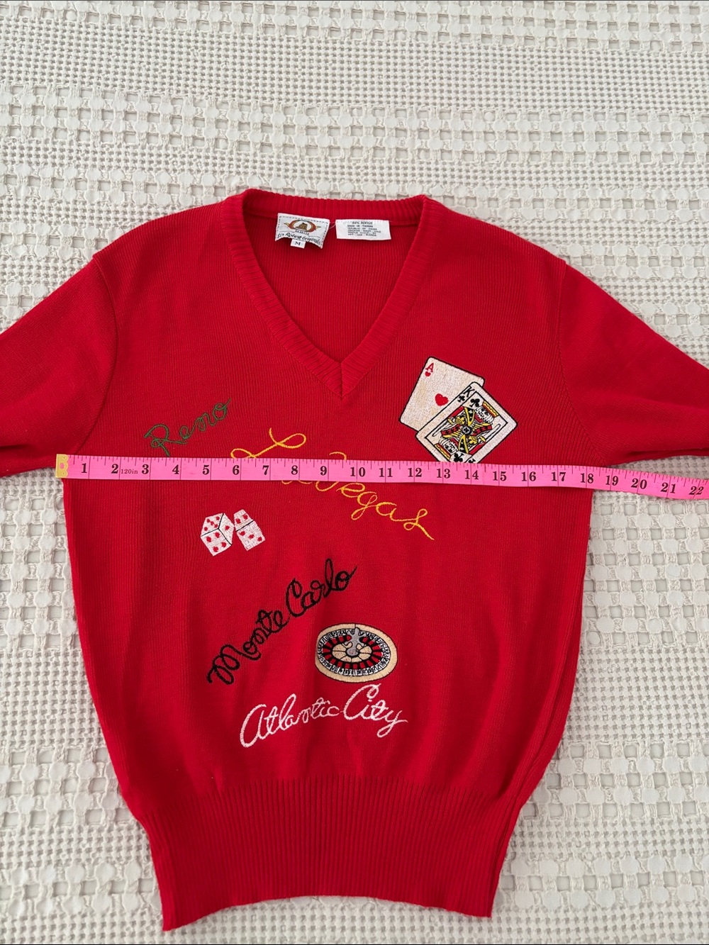 Vintage Red V-Neck Casino Embroidered Sweater Sir Robert Originals Size M Lucky - Picture 8 of 11